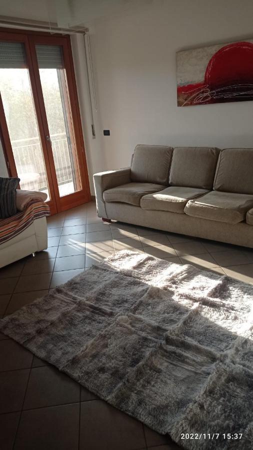 Appartamento Rebecca'S House Asti Esterno foto